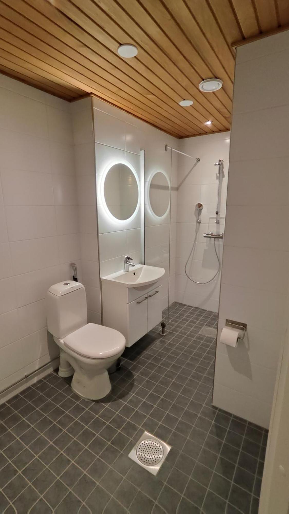 Royal Reindeer Lakeside Apartments Рованиеми Экстерьер фото